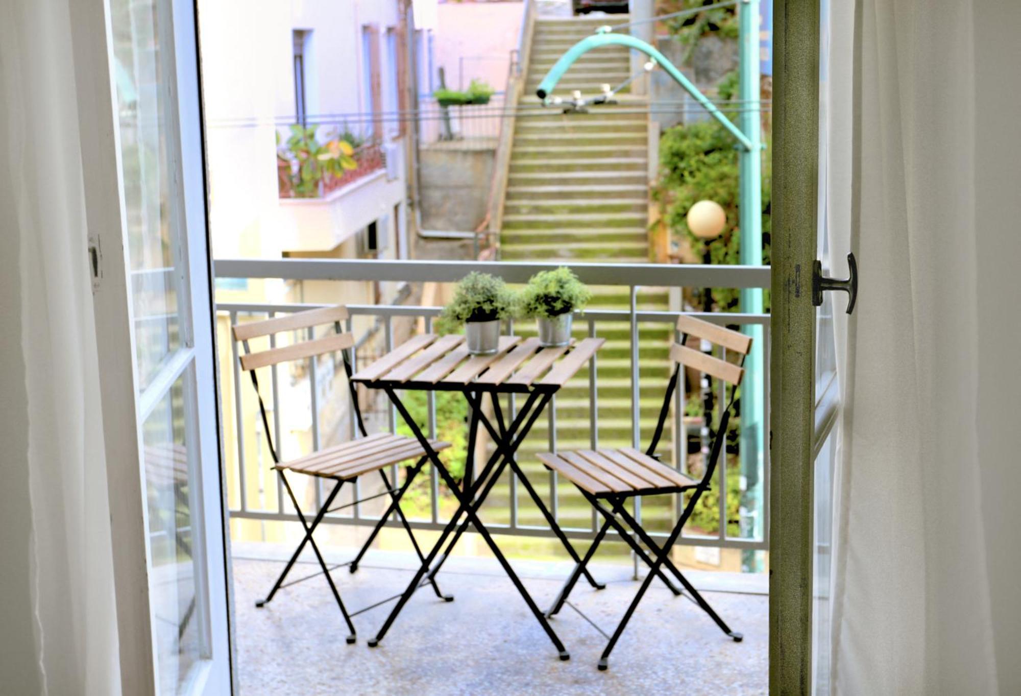 Thisio Junior Atenas Exterior foto